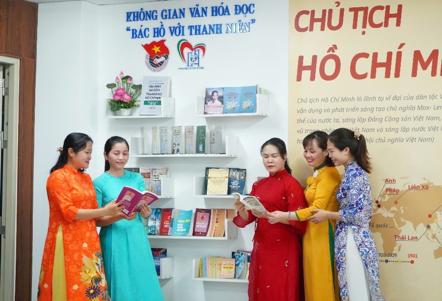 CÔNG ĐOÀN CƠ SỞ TRUNG TÂM Y TẾ QUẬN TÂN BÌNH HƯỞNG ỨNG “TUẦN LỄ ÁO DÀI” NĂM 2025