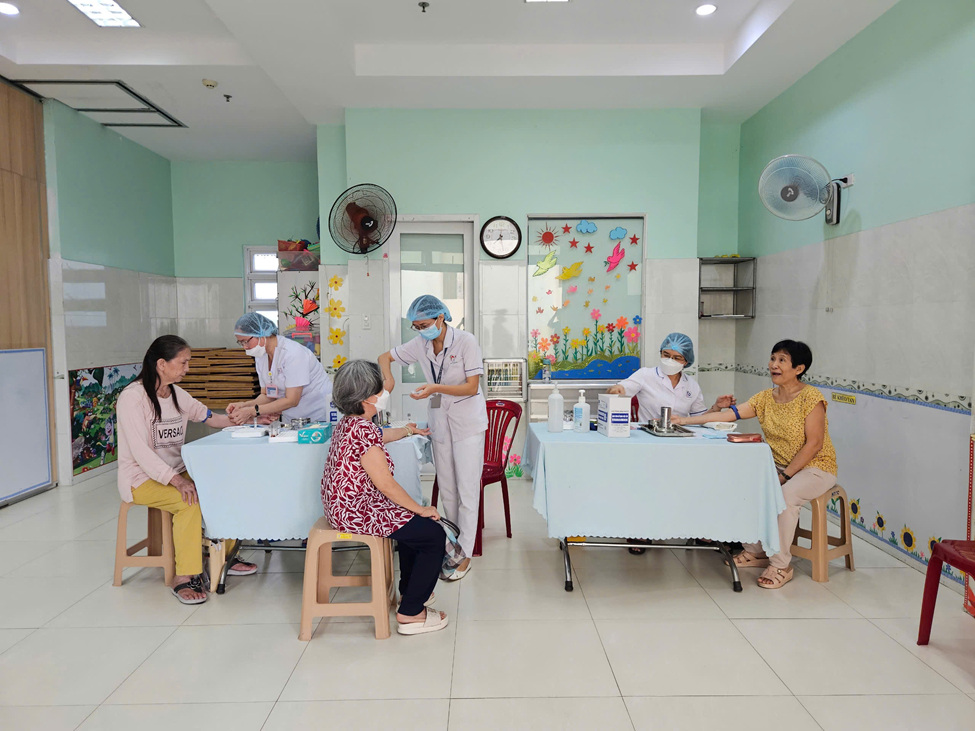 Phường 5 triển khai khám sức khỏe  cho người cao tuổi năm 2025