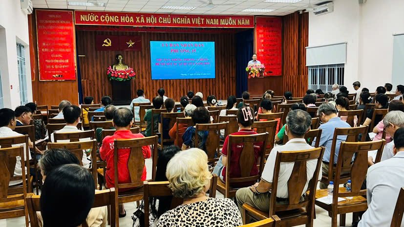 PHƯỜNG 15 TỔ CHỨC TRUYỀN THÔNG  PHÒNG, CHỐNG BỆNH SỐT XUẤT HUYẾT CHO NGƯỜI DÂN TRÊN ĐỊA BÀN PHƯỜNG