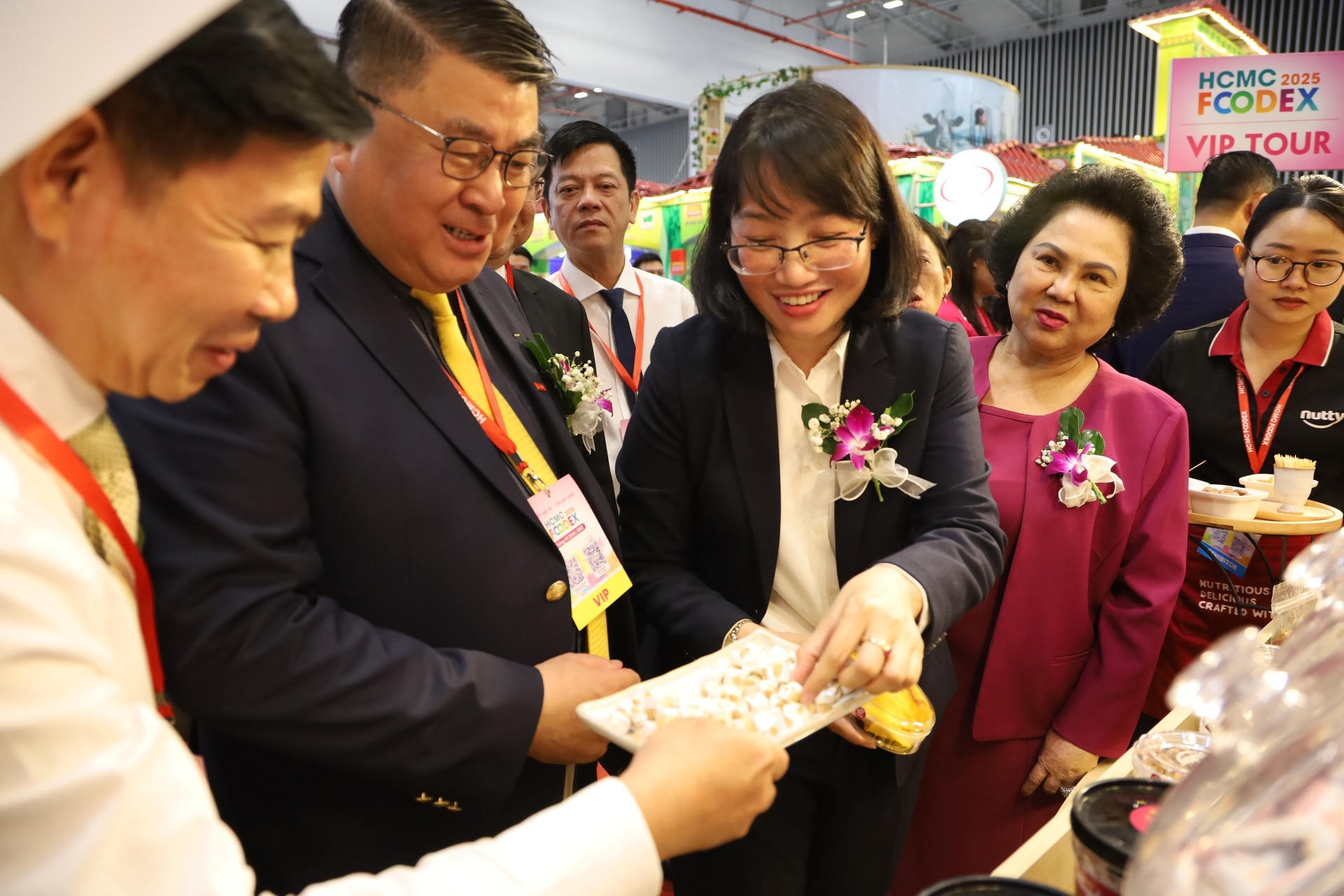 Sở An toàn Thực phẩm khẩn trương rà soát thị trường sữa TP HCM sau vụ sữa bột giả