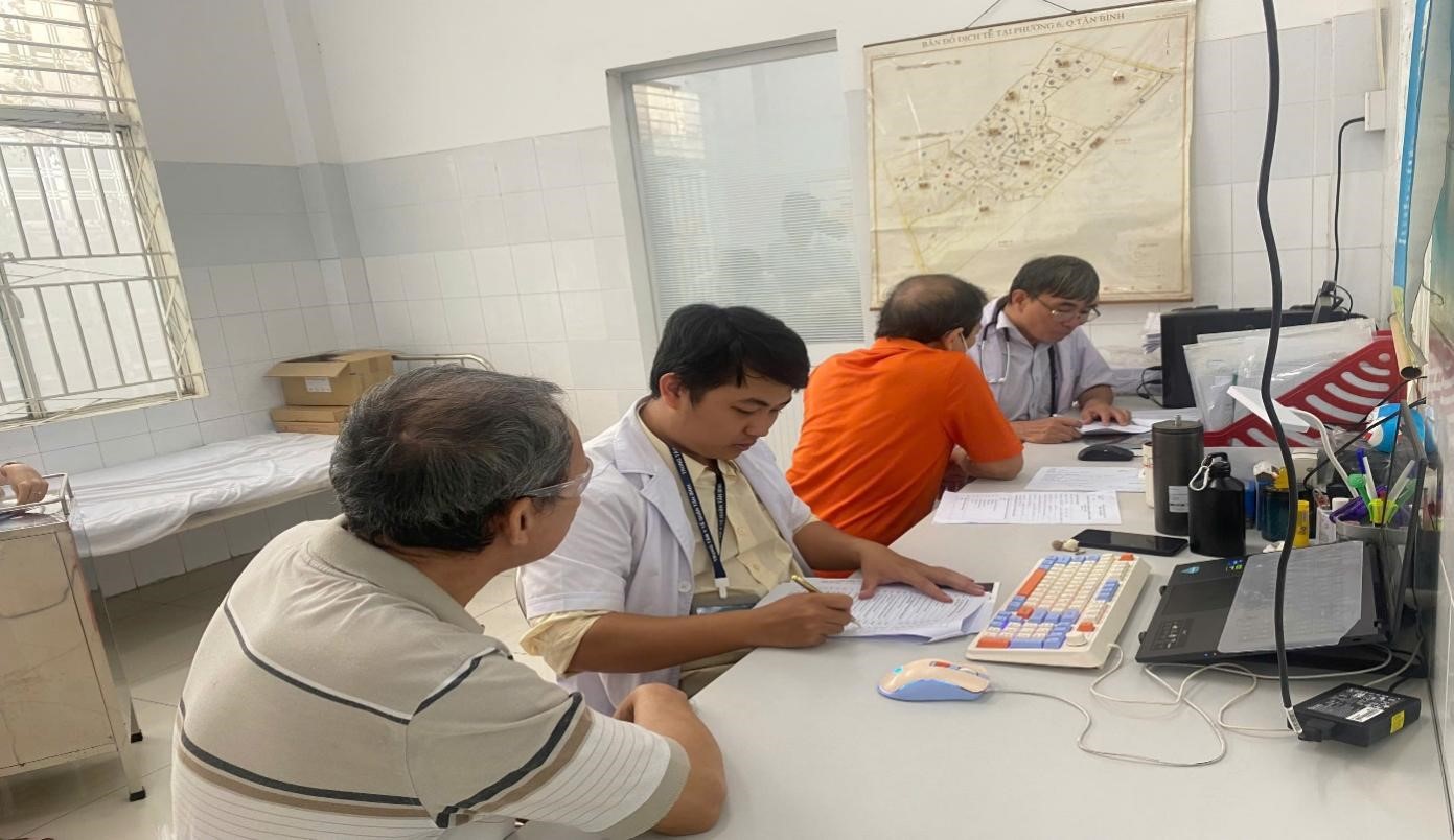 Phường 6 tổ chức khám sức khỏe người cao tuổi năm 2025