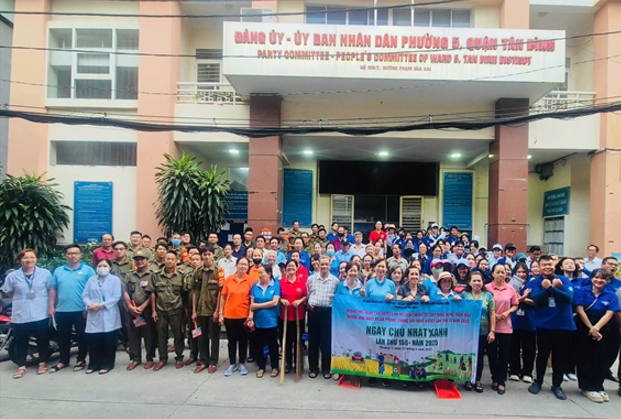 PHƯỜNG 5 HƯỞNG ỨNG NGÀY “CHỦ NHẬT XANH” KẾT HỢP TUYÊN TRUYỀN PHÒNG, CHỐNG DỊCH BỆNH SỐT XUẤT HUYẾT NĂM 2025