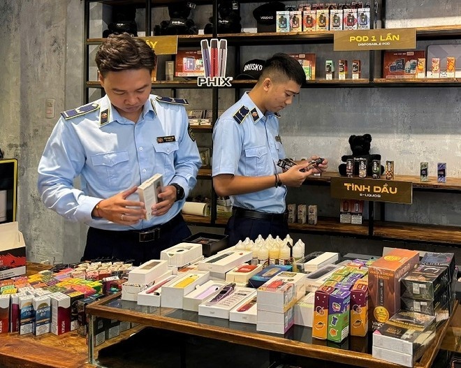 Mạnh tay với thuốc lá điện tử, thuốc lá nung nóng