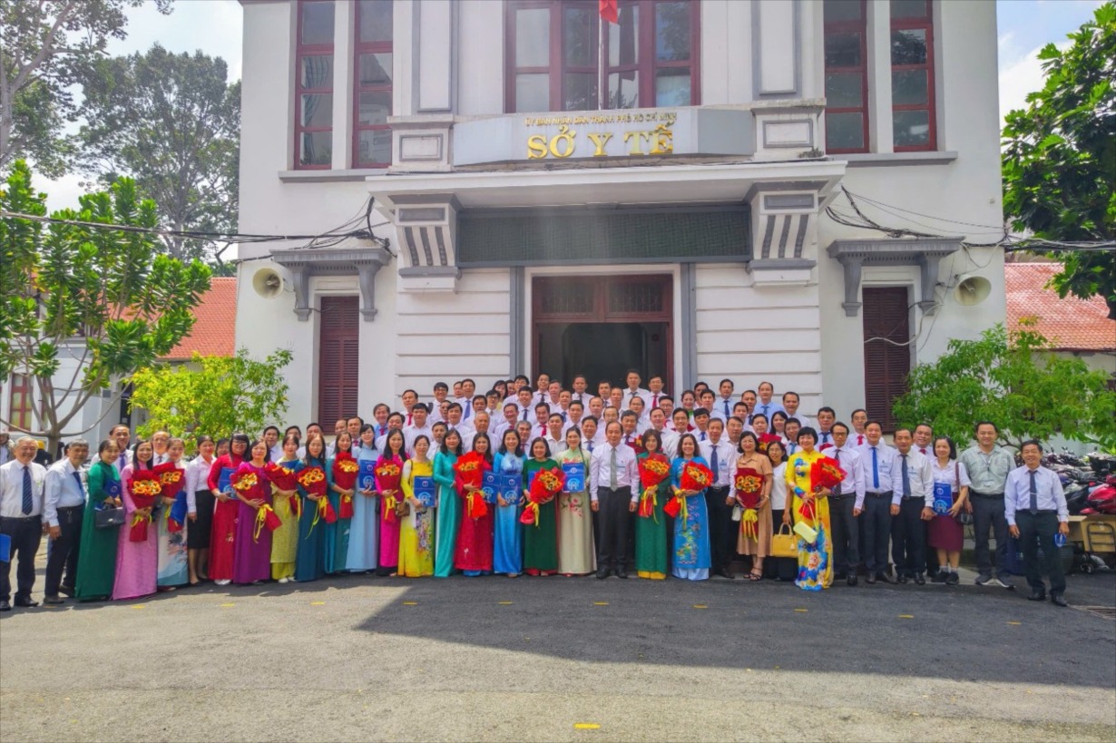 Ngành Y tế TP.HCM trao quyết định bổ nhiệm lãnh đạo 38 Trung tâm Y tế khu vực: Khẳng định tinh thần đổi mới, đột phá