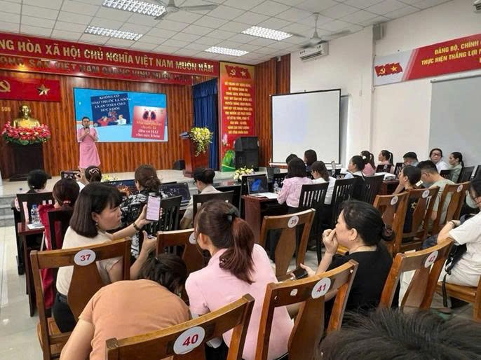 PHƯỜNG TÂN SƠN TỔ CHỨC TRUYỀN THÔNG PHÒNG, CHỐNG TÁC HẠI THUỐC LÁ CHO NGƯỜI DÂN TRÊN ĐỊA BÀN PHƯỜNG