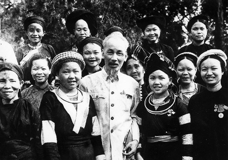 Lòng nhân ái bao la của Bác Hồ với Phụ nữ Việt Nam