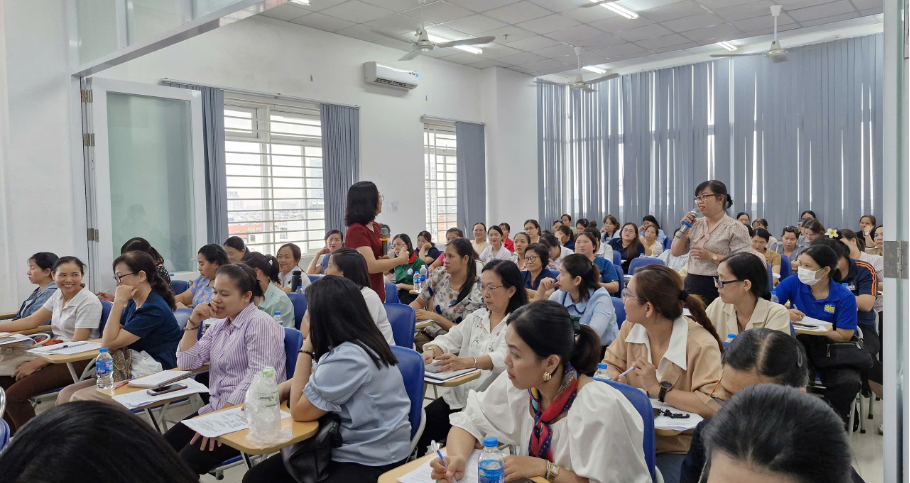 TẬP HUẤN PHÒNG, CHỐNG BỆNH TAY CHÂN MIỆNG TRONG CƠ SỞ GIÁO DỤC