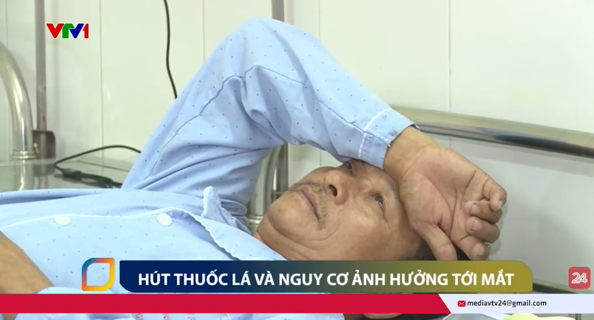 Hút thuốc lá có thể gây mù lòa | VTV24