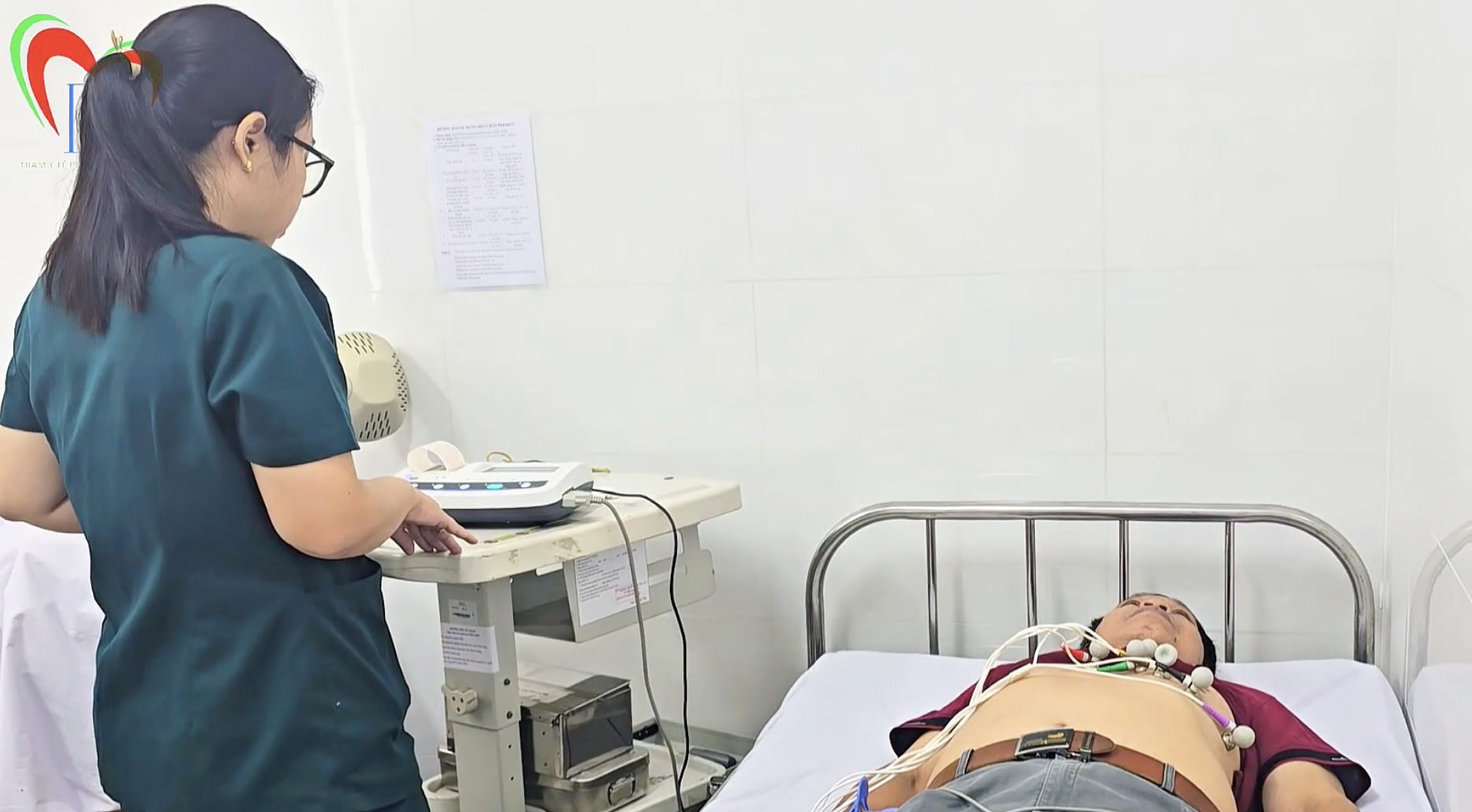 PHƯỜNG TÂN BÌNH TRIỂN KHAI CHƯƠNG TRÌNH KHÁM TẦM SOÁT, SÀNG LỌC BỆNH LÝ CHUYÊN KHOA HƯỞNG ỨNG NGÀY SỨC KHOẺ TOÀN DÂN 07/4/2026