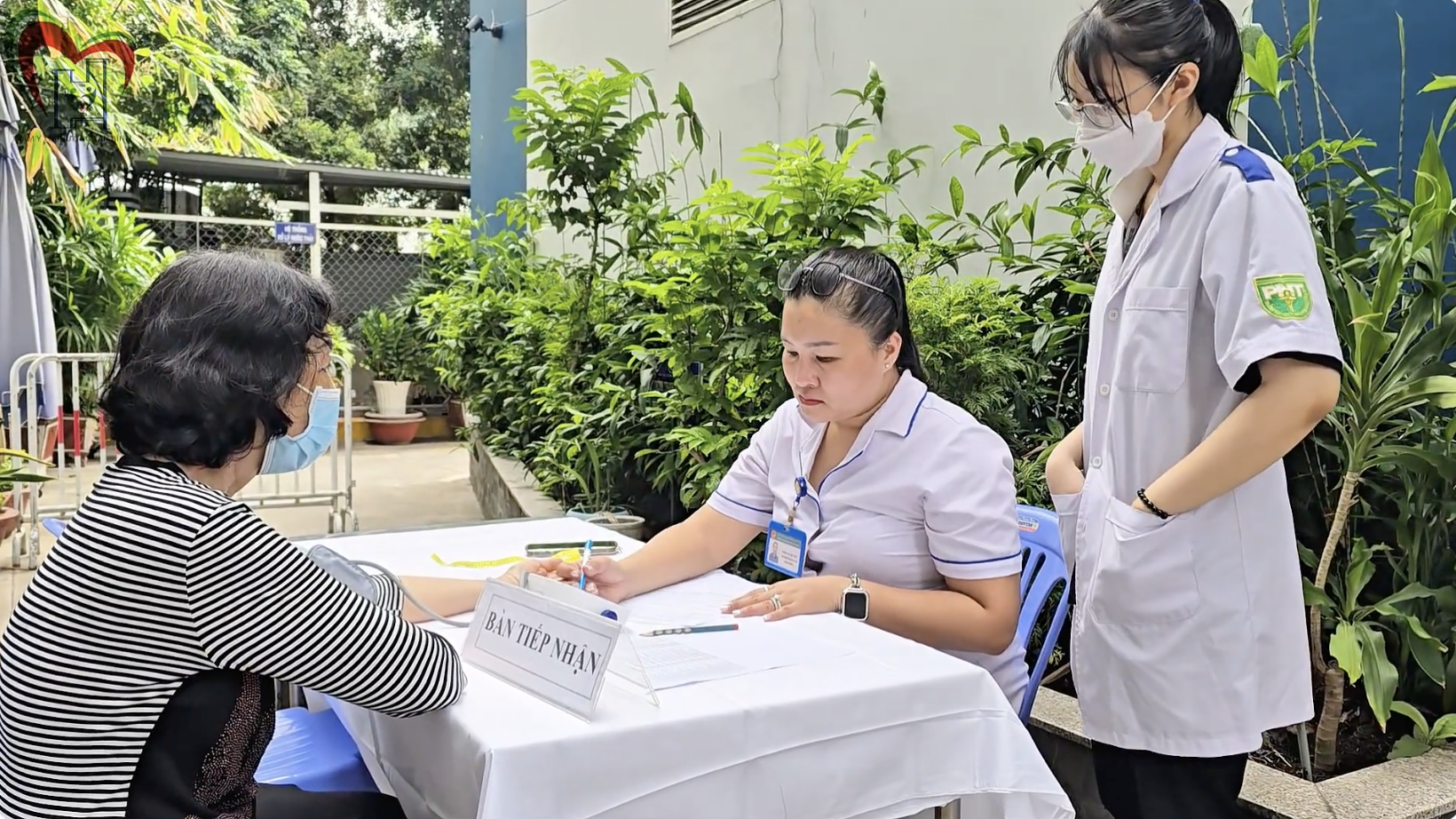 Hưởng ứng Lễ ra quân khám sức khỏe, khám sàng lọc cho người dân Thành phố năm 2026