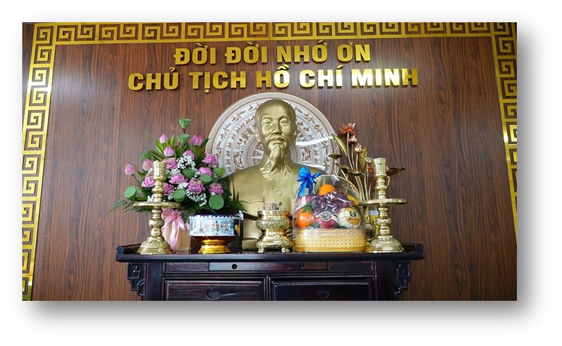 TRẠM Y TẾ PHƯỜNG TÂN BÌNH TỔ CHỨC LỄ DÂNG HƯƠNG  KỶ NIỆM 136 NĂM NGÀY SINH CHỦ TỊCH HỒ CHÍ MINH