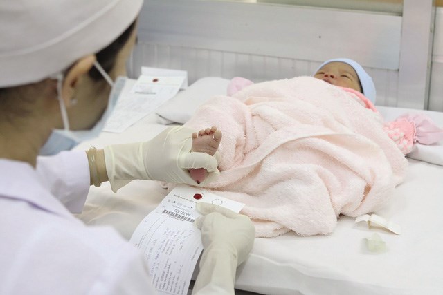Lợi ích của sàng lọc trước sinh và sơ sinh