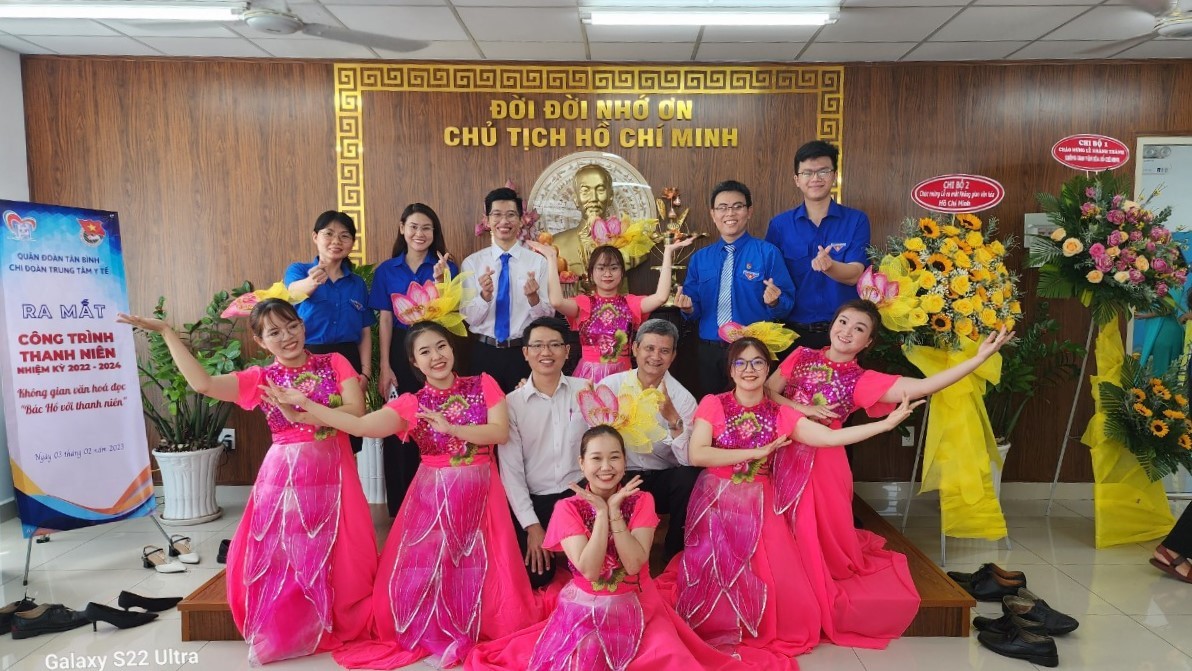 CHI ĐOÀN TRUNG TÂM Y TẾ PHỐI HỢP TỔ CHỨC LỄ RA MẮT CÔNG TRÌNH THANH NIÊN: KHÔNG GIAN VĂN HOÁ ĐỌC “BÁC HỒ VỚI THANH NIÊN”