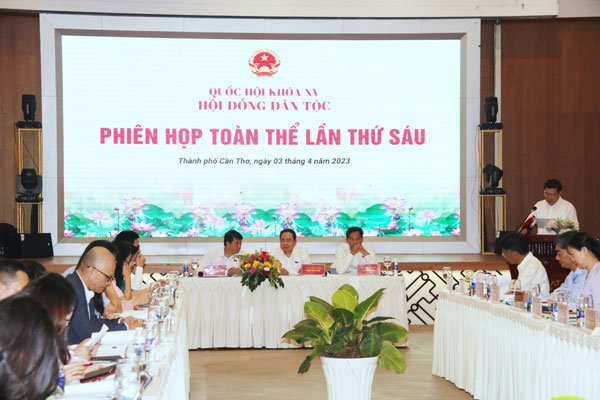Tập trung phát triển kinh tế – xã hội, nâng cao đời sống đồng bào các dân tộc