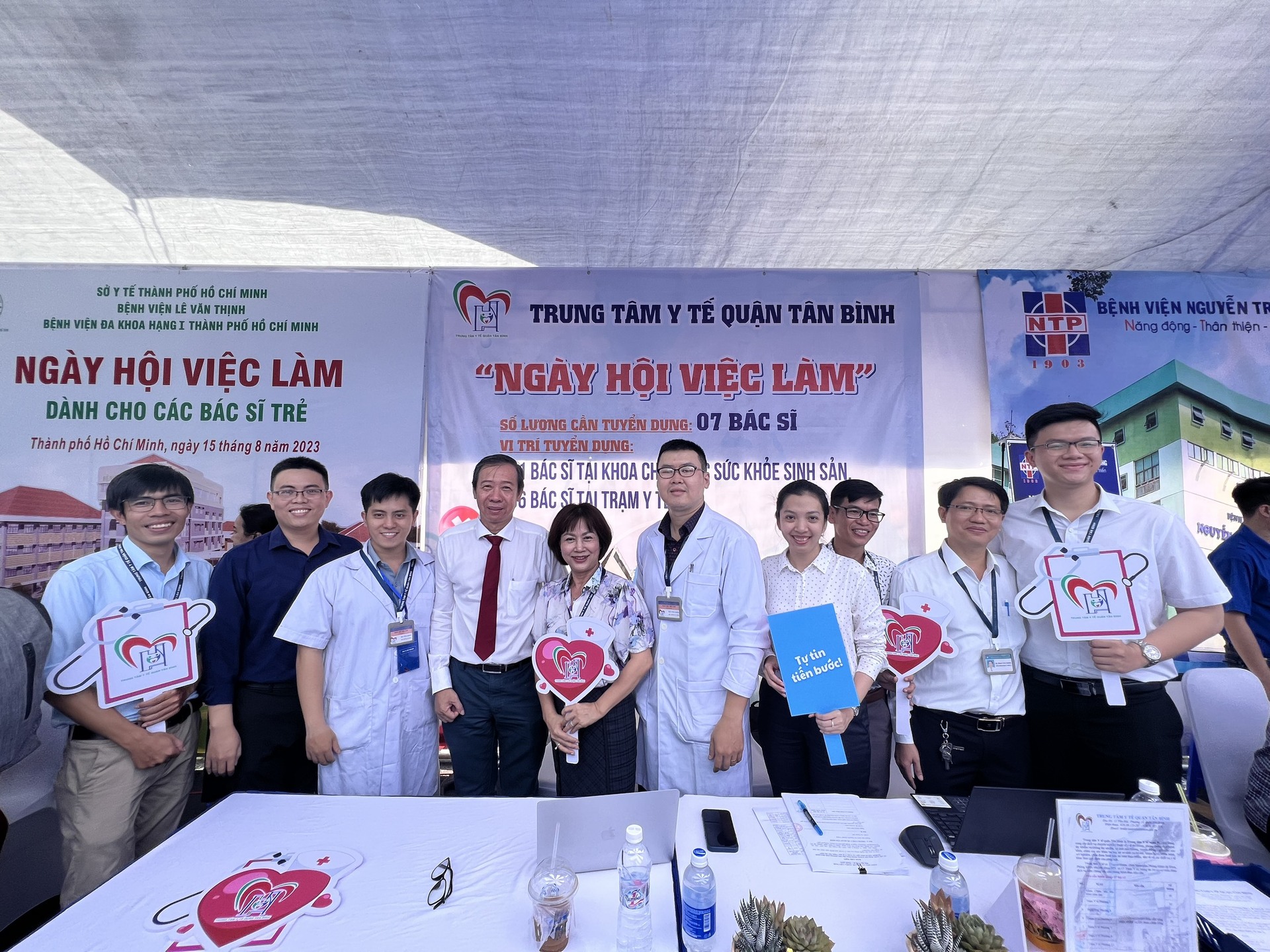 TRUNG TÂM Y TẾ QUẬN TÂN BÌNH THAM DỰ NGÀY HỘI VIỆC LÀM CỦA NGÀNH Y TẾ NĂM 2023