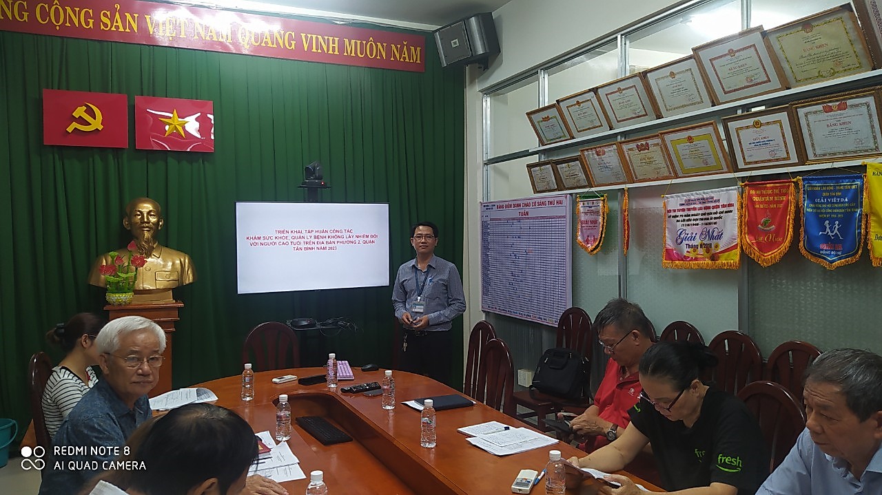 TRIỂN KHAI TẬP HUẤN CHƯƠNG TRÌNH THÍ ĐIỂM KHÁM SỨC KHỎE CHO NGƯỜI CAO TUỔI