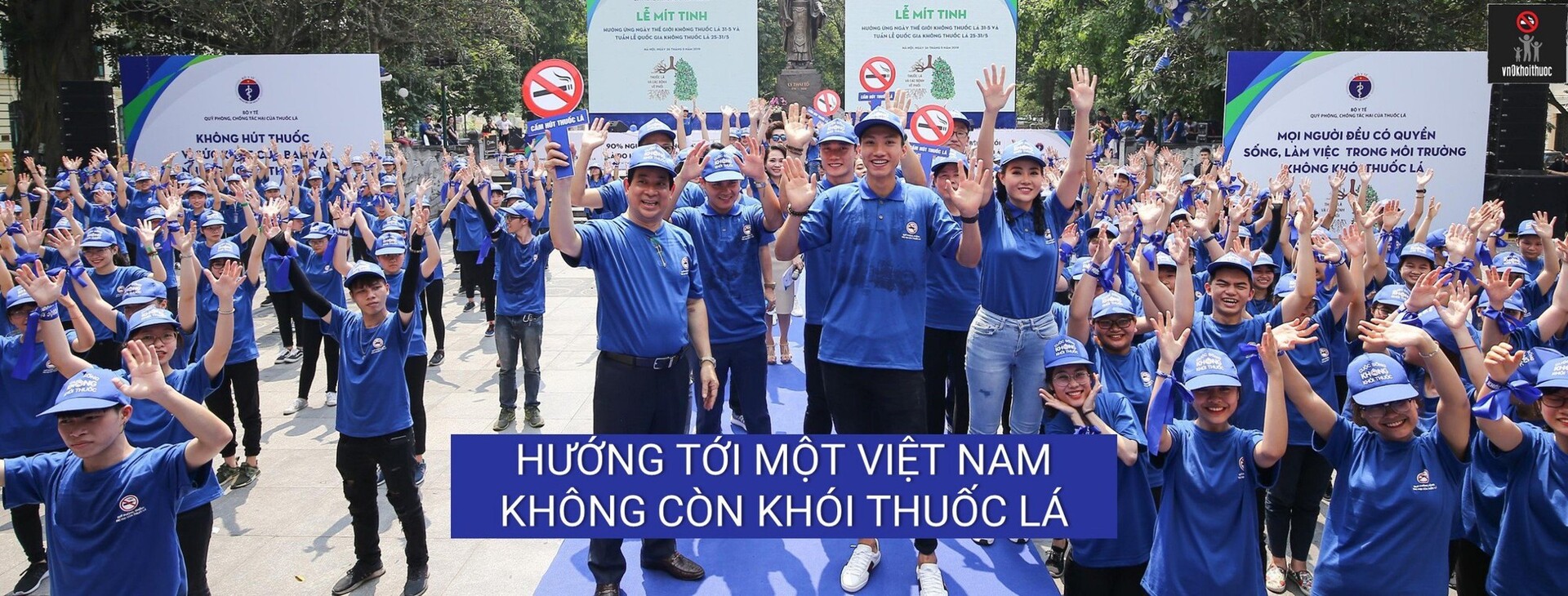 Chồng chất tác hại của thuốc lá điện tử lên sức khỏe người trẻ, làm thế nào để ngăn chặn?