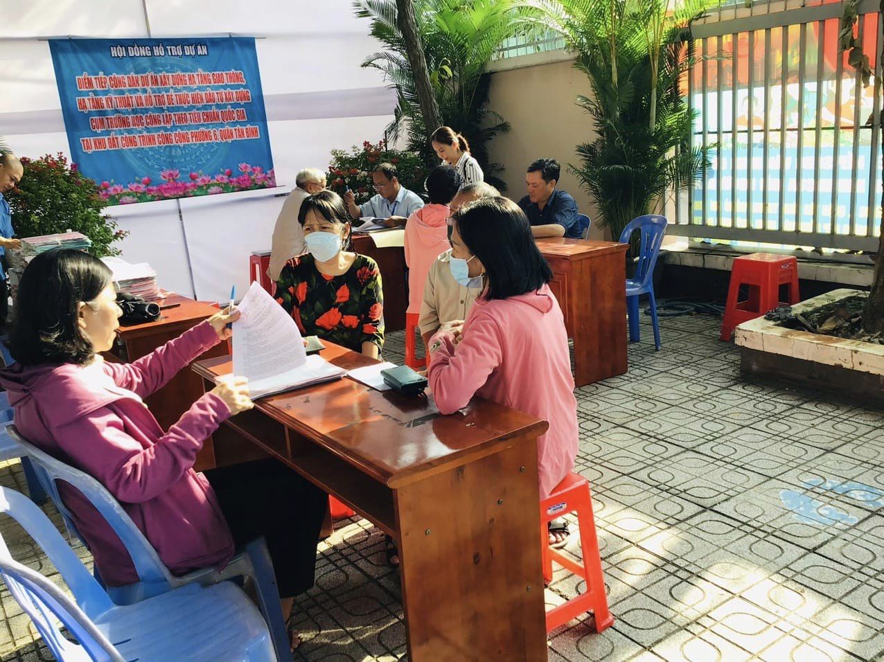 VỀ THỰC HIỆN NIÊM YẾT DỰ THẢO PHƯƠNG ÁN HỖ TRỢ NGƯỜI DÂN CÓ QUYỀN LỢI LIÊN QUAN DỰ ÁN TẠI KHU ĐẤT CÔNG TRÌNH CÔNG CỘNG PHƯỜNG 6, QUẬN TÂN BÌNH