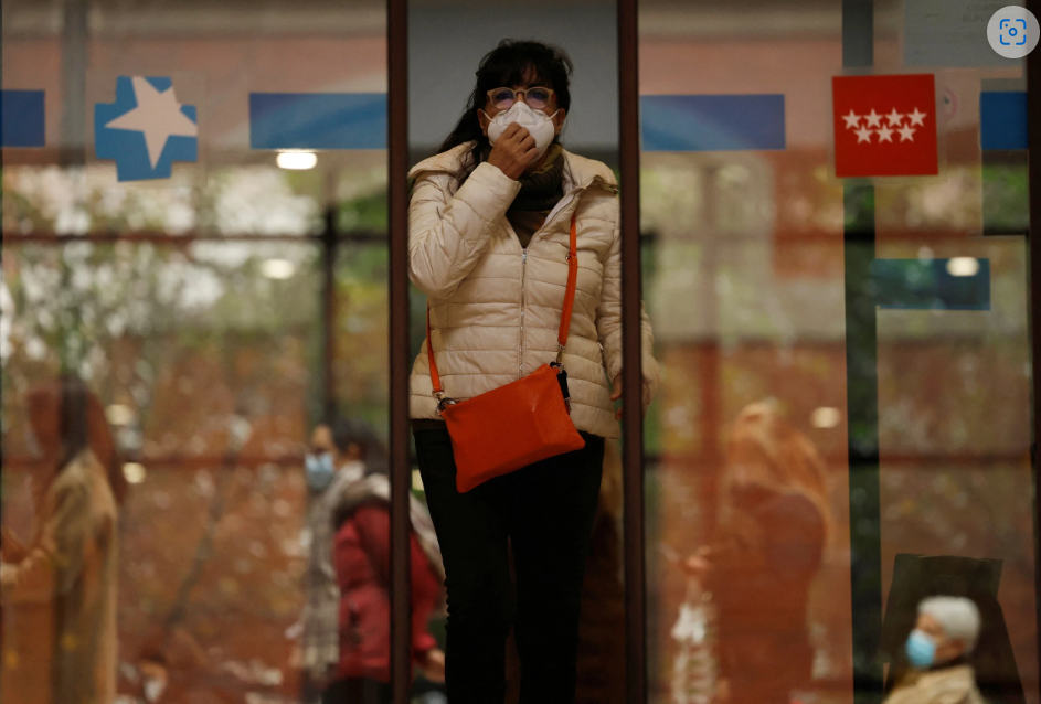 Gần 10.000 ca tử vong vì Covid-19 trong tháng 12