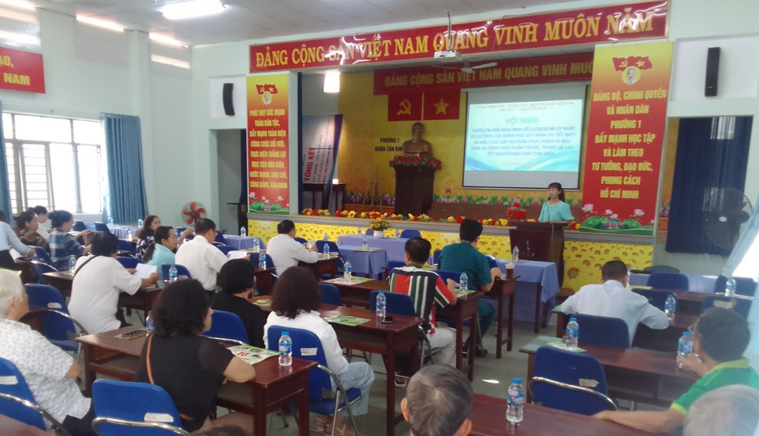 TUYÊN TRUYỀN VỀ ĐẢM BẢO AN TOÀN THỰC PHẨM TẾT GIÁP THÌN VÀ PHÒNG CHỐNG TÁC HẠI THUỐC LÁ TRÊN ĐỊA BÀN PHƯỜNG 1