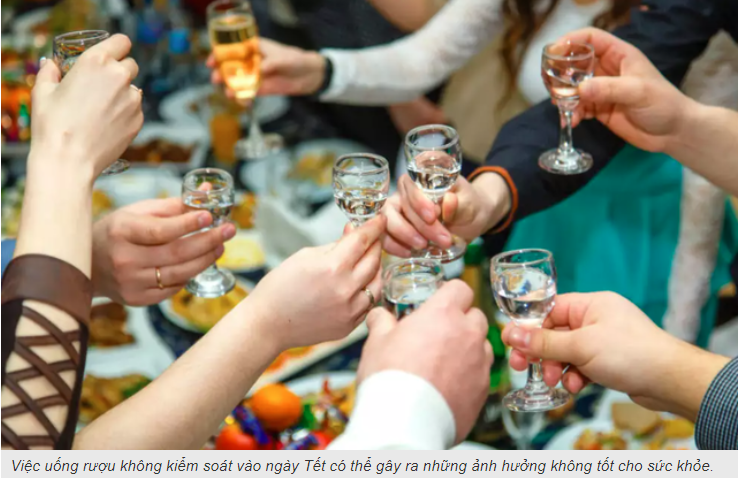 Uống rượu ngày Tết cẩn thận bị rối loạn tâm thần