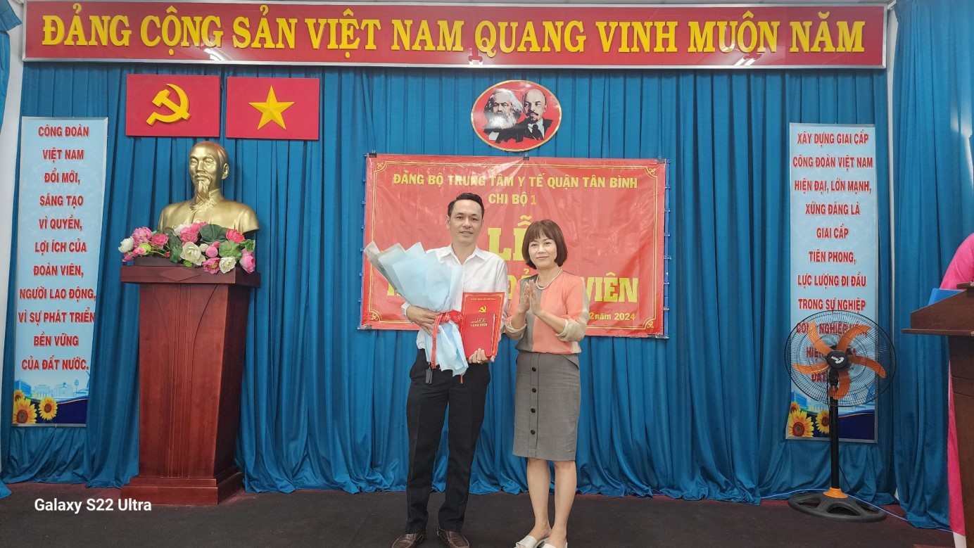 KẾT NẠP ĐẢNG VIÊN ĐẦU XUÂN GIÁP THÌN - NĂM 2024